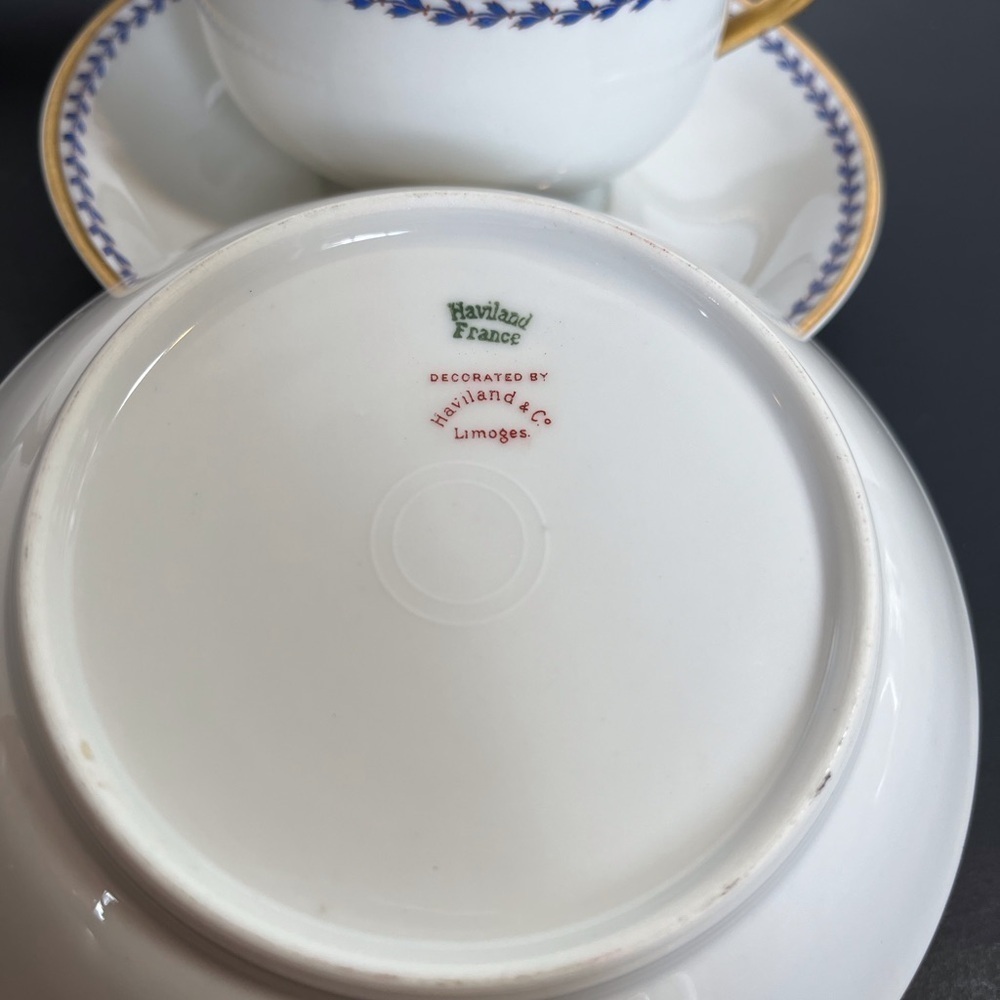 Haviland & Co. Limoges Luncheon Set White with Gold and Royal Blue Ivy Pattern - Picture 6 of 11
